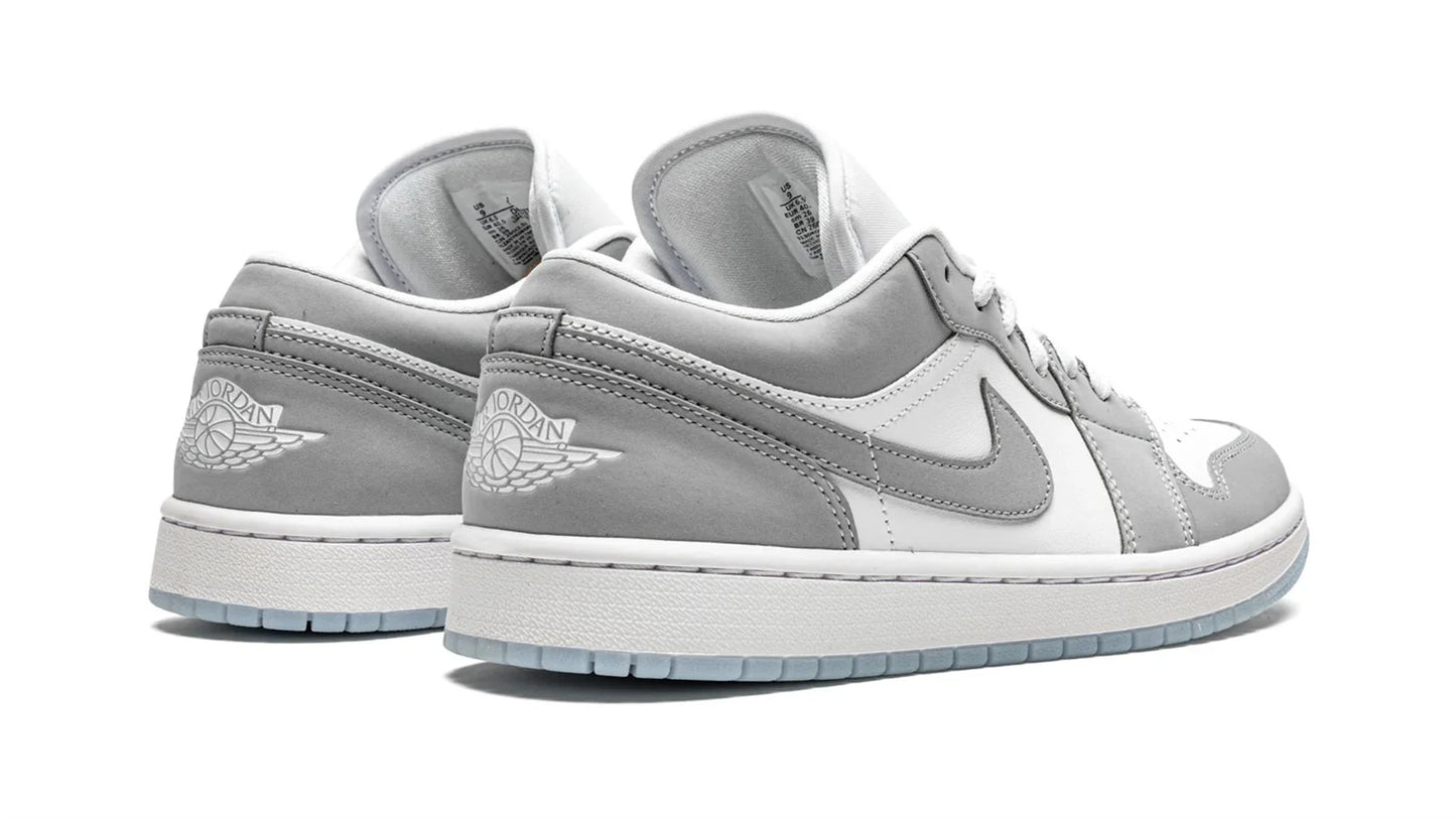 AIR JORDAN 1 LOW WMNS White Wolf Grey