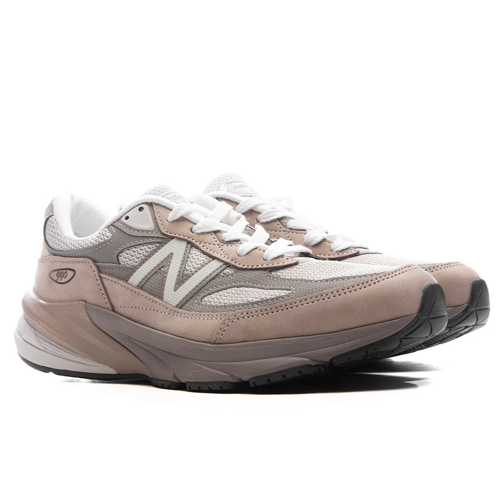 Made in USA 990v6 Driftwood Timberwolf Mushroom