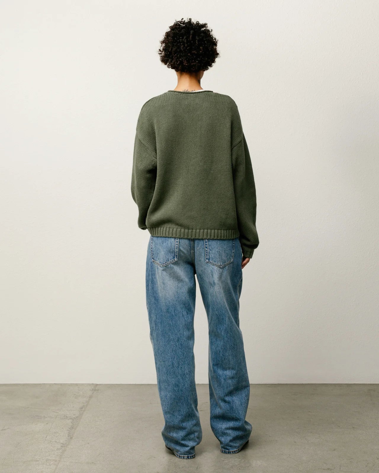 ROLL V NECK SWEATER