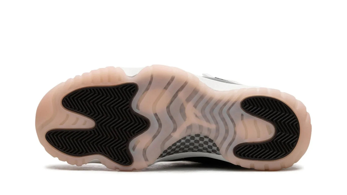 AIR JORDAN 11 WMNS Neapolitan