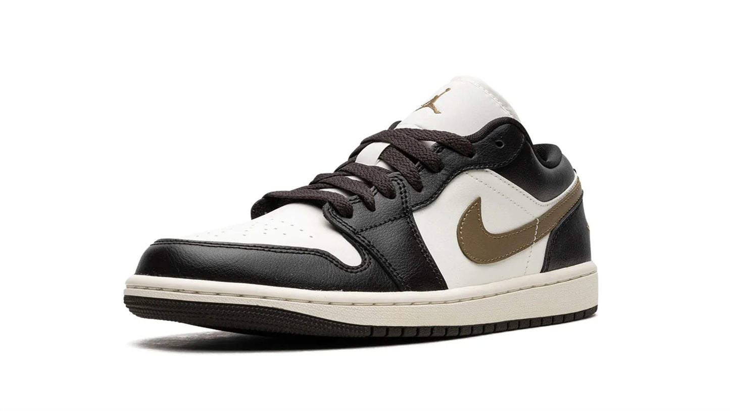 Air Jordan 1 Low WMNS Shadow Brown