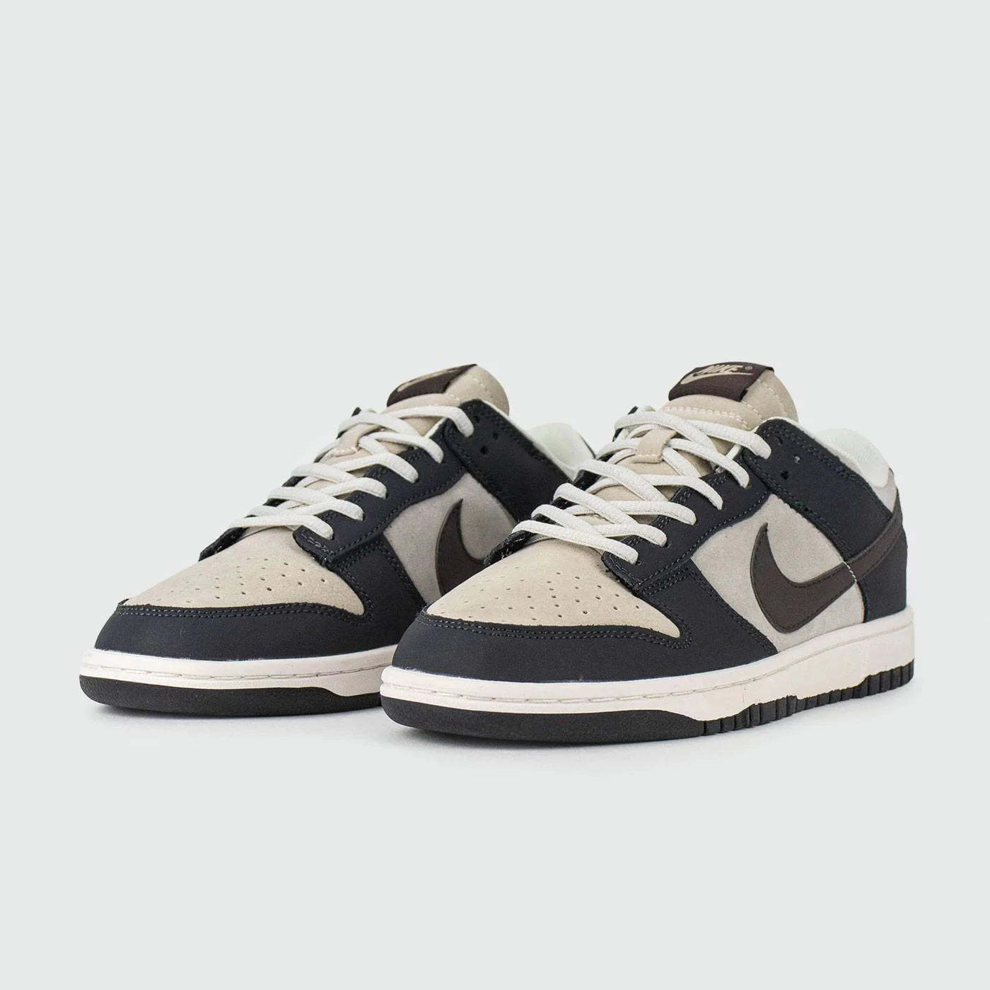Nike Dunk Low Premium Beige Noir Élégance Confort