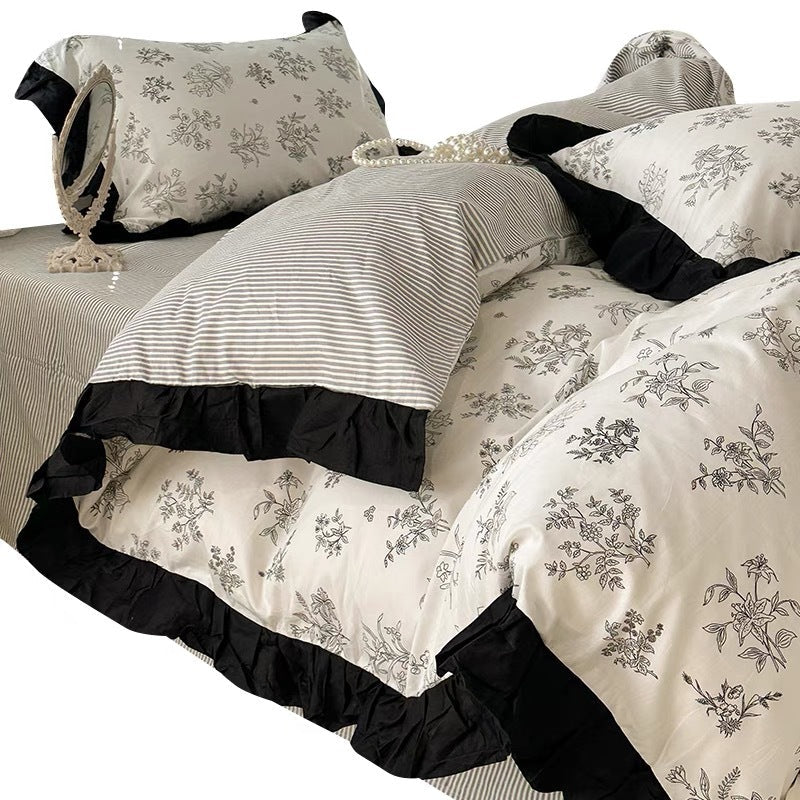 Cotton French retro bedding set four-piece set pure cotton Hepburn style bedding three-piece set black and white lace quilt cover