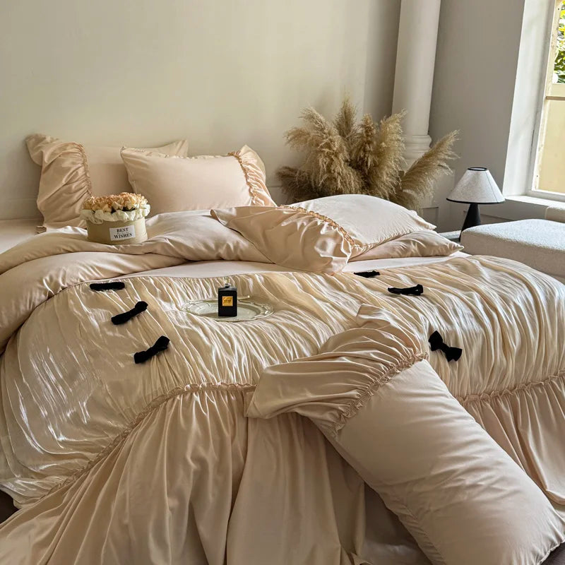 Vintage French Large Ruffles Black Bow Princess Bedding Set Duvet Cover Set Flat/Fitted Bed Sheet Pillowcases Pillowcases 4Pcs