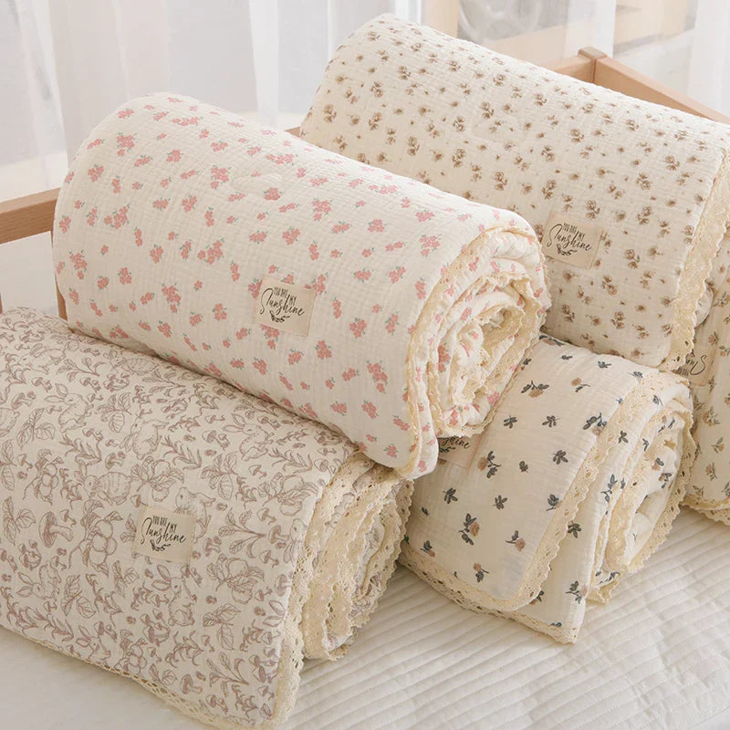 Spring Summer Baby Comforter Soft Cotton baby quilts Gauze Quilted Blanket for Newborn Floral Print Kindergarten Kids Bedding