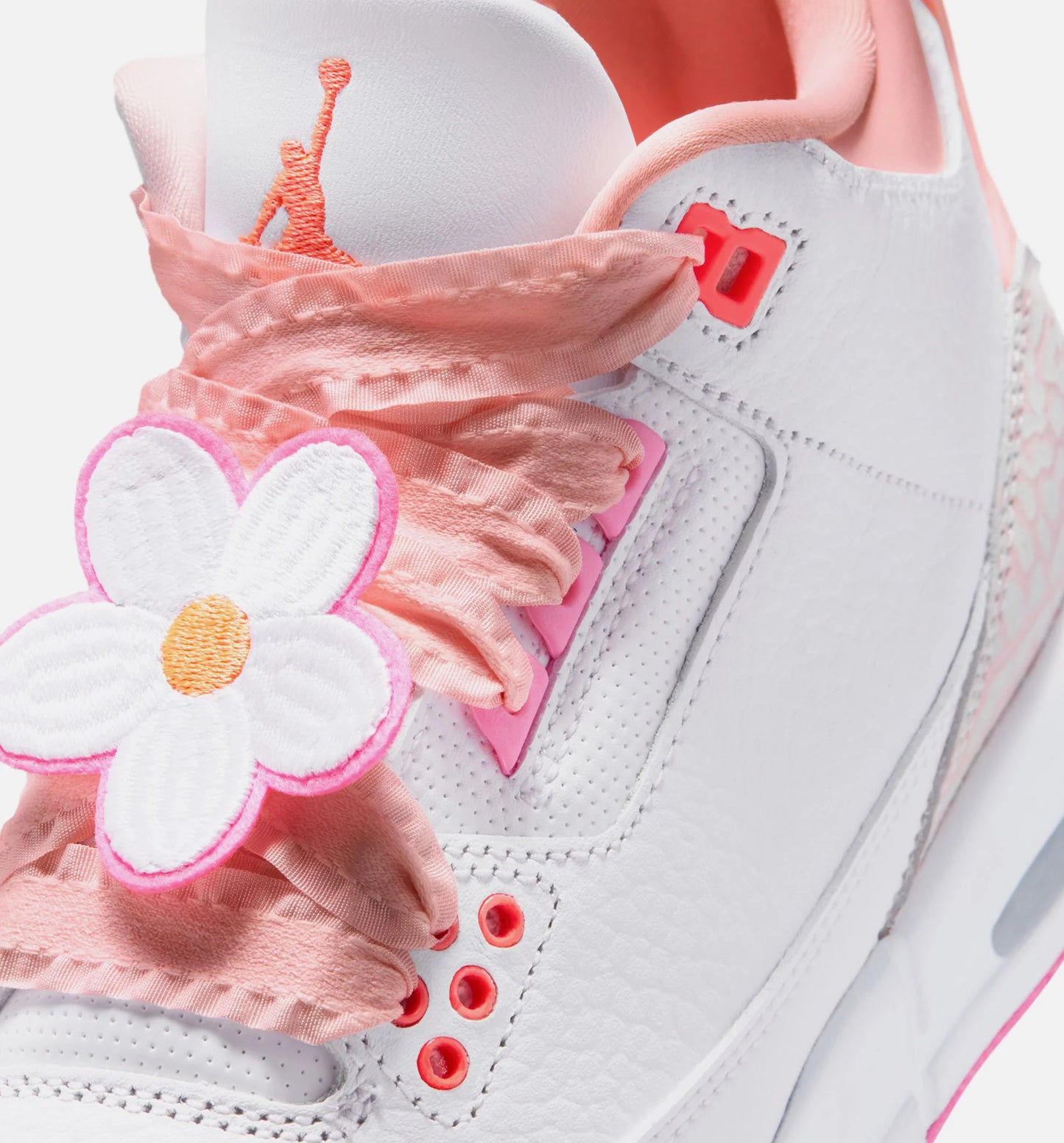 Air Jordan 3 Retro Spring Flowers Grade School Lifestyle Shoe Pearl Pink Pink Bloom Pink Glow Hyper Orange