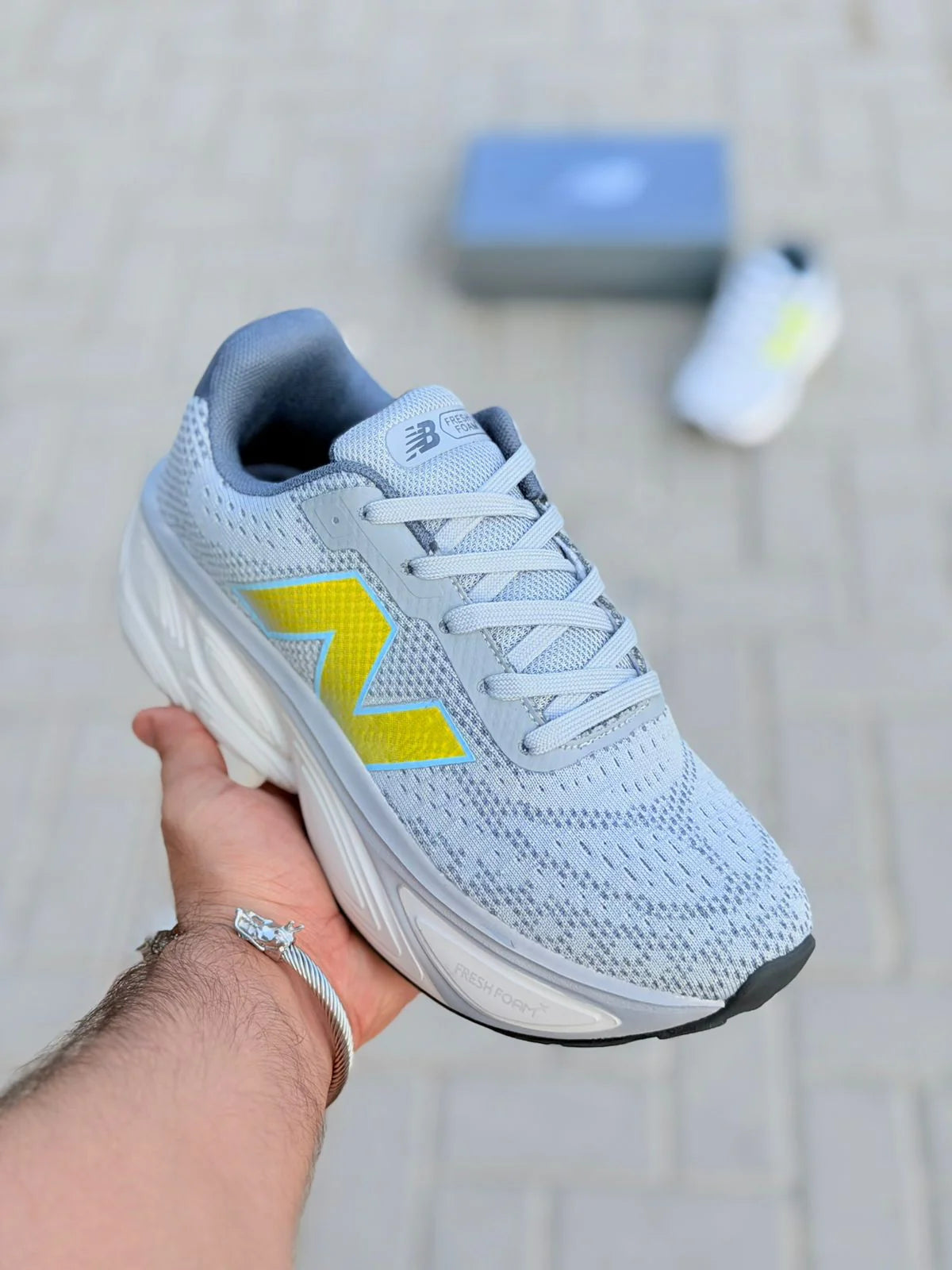FRESH FOAM X 1080 GRAY AND YELLOW