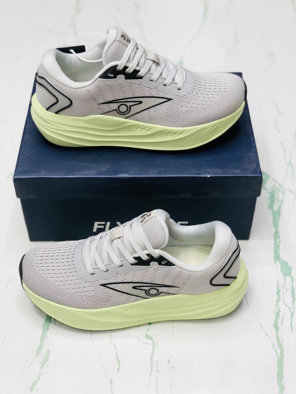 ANTA PG7 BURLAP GREY AND LIME GREEN