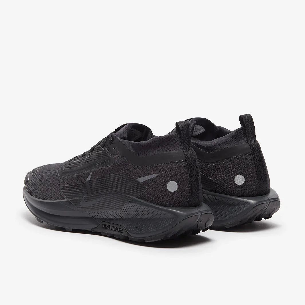Nike ReactX Pegasus Trail 5 GTX Triple Black Élégance Performance